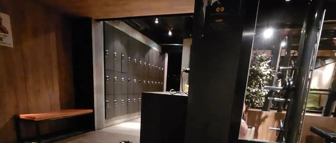 香港胡同浴室被业主公开举报,要求整改或搬迁!-潮男潮北