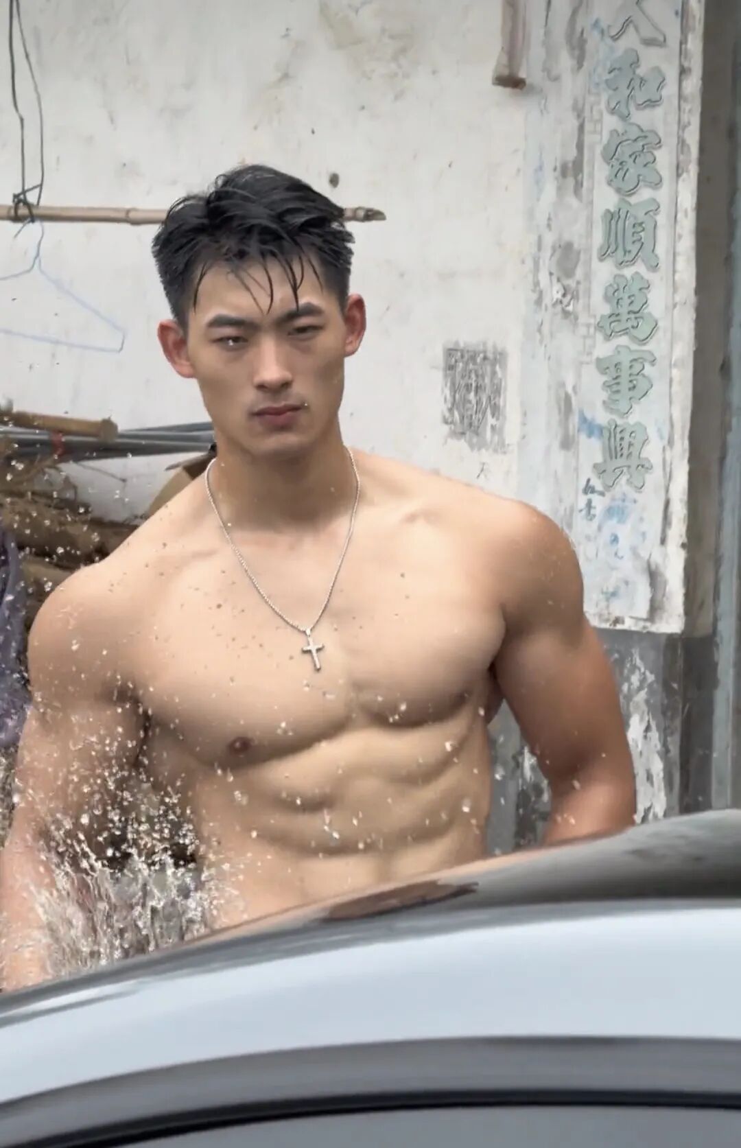 这个被健身房大哥带进圈的农村肌肉男!你还记得吗? 这个被健身房大哥带进圈的农村肌肉男!你还记得吗?