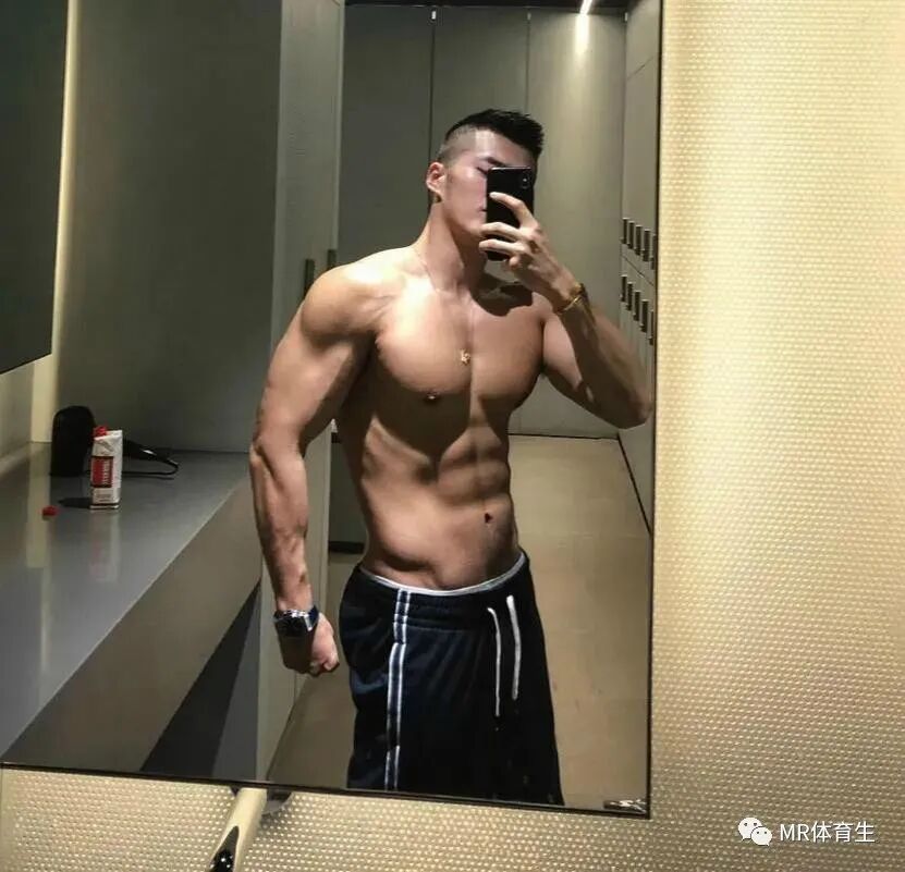 西安肌肉网红一哥,这颜值肌肉太可了 西安肌肉网红一哥,这颜值肌肉太可了