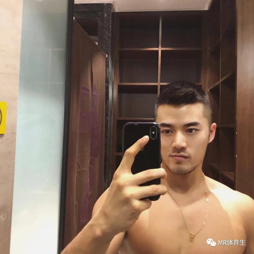 西安肌肉网红一哥,这颜值肌肉太可了 西安肌肉网红一哥,这颜值肌肉太可了