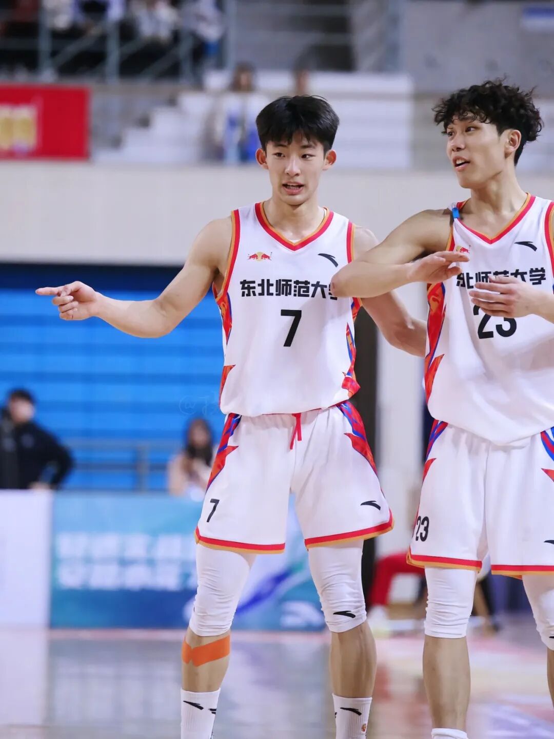 声音太 man？东北师大 19 岁篮球小哥被采访了！网友想叫爸爸！