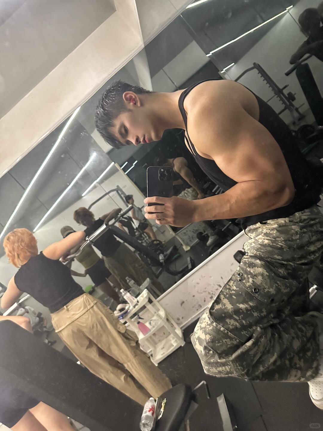 190 公分健身博主，从寸头到美式前刺，这变化太大了