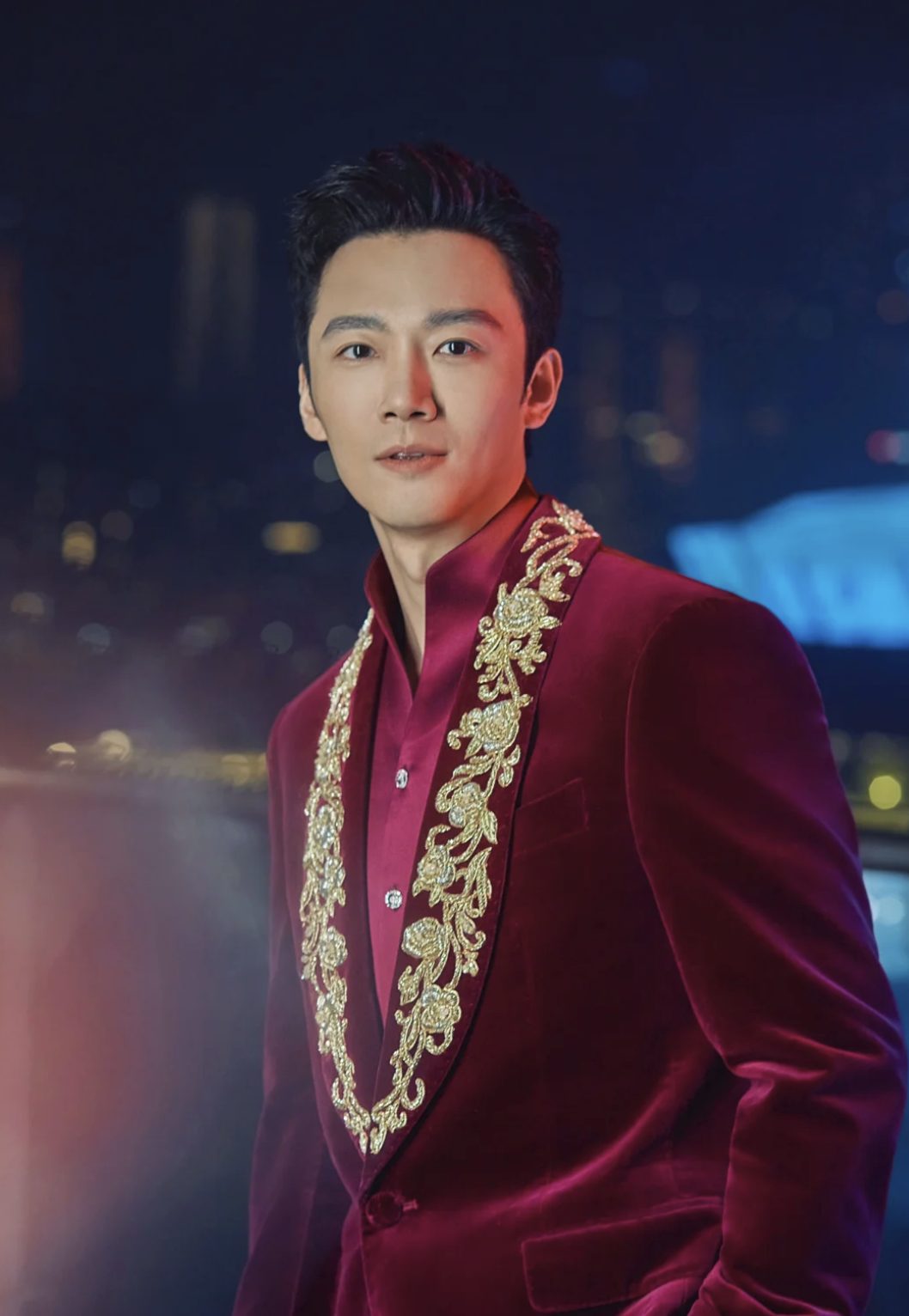 2026 春晚四川宜宾会场主持人张涛太帅火出圈啦!你看了吗! 2026 春晚四川宜宾会场主持人张涛太帅火出圈啦!你看了吗!