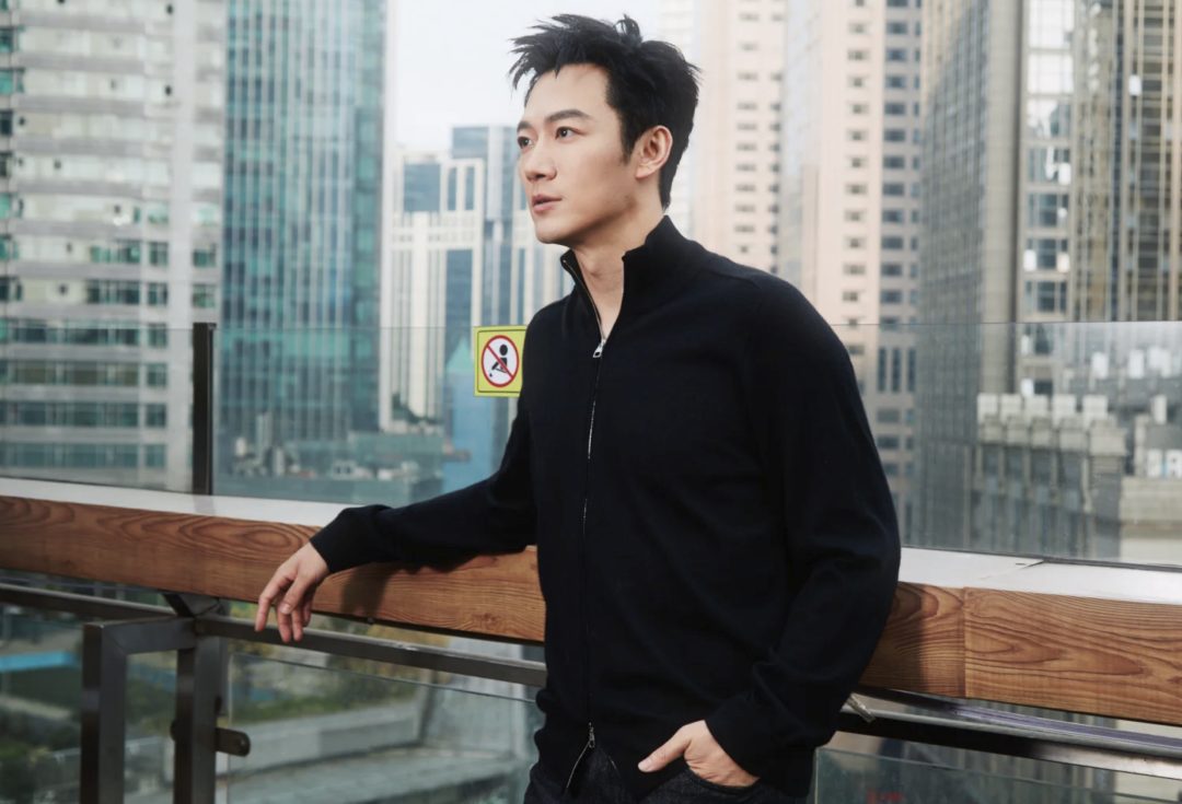 2026 春晚四川宜宾会场主持人张涛太帅火出圈啦!你看了吗! 2026 春晚四川宜宾会场主持人张涛太帅火出圈啦!你看了吗!