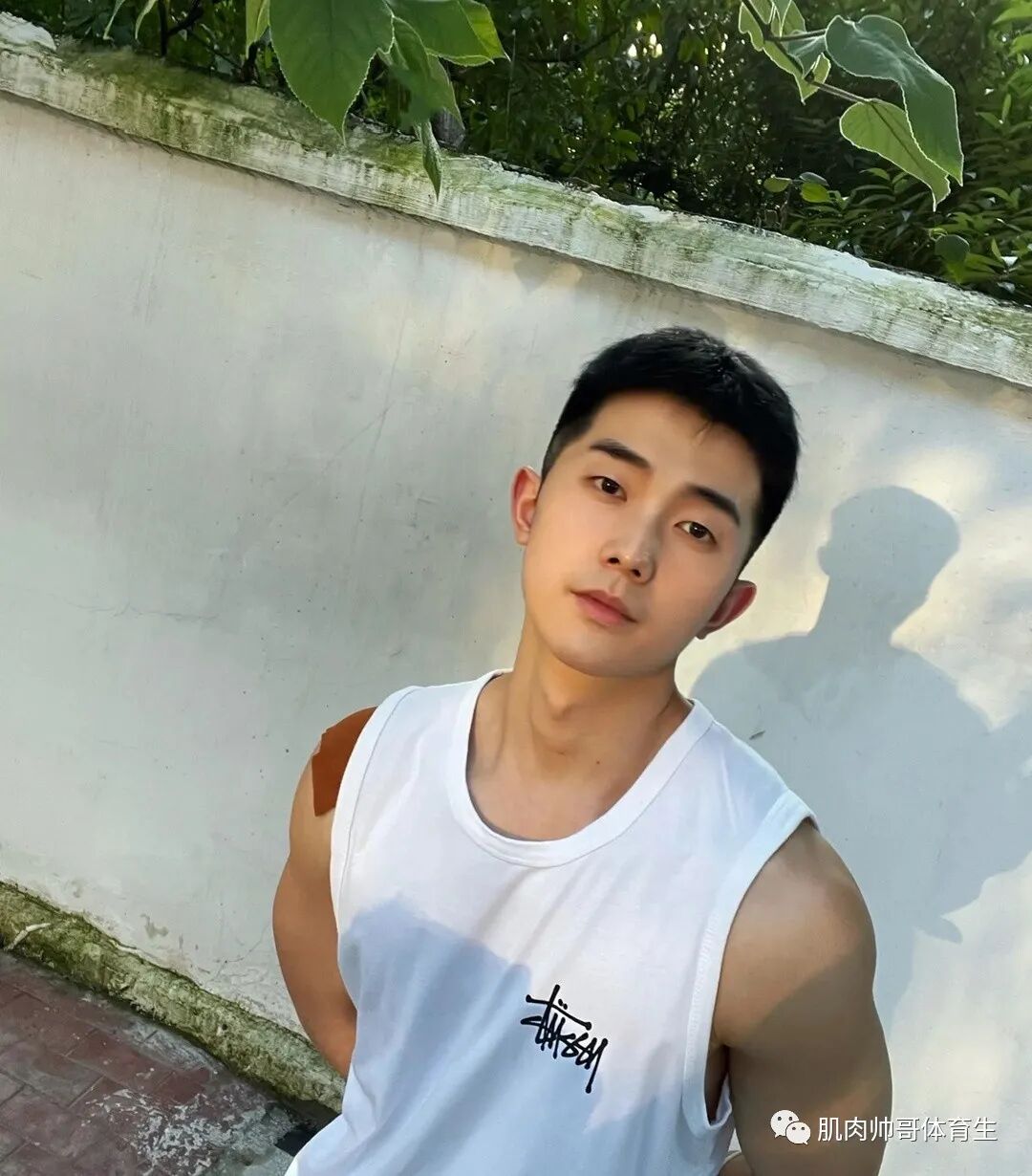 是你喜欢的小虎牙吗？成都暖男范儿的帅哥