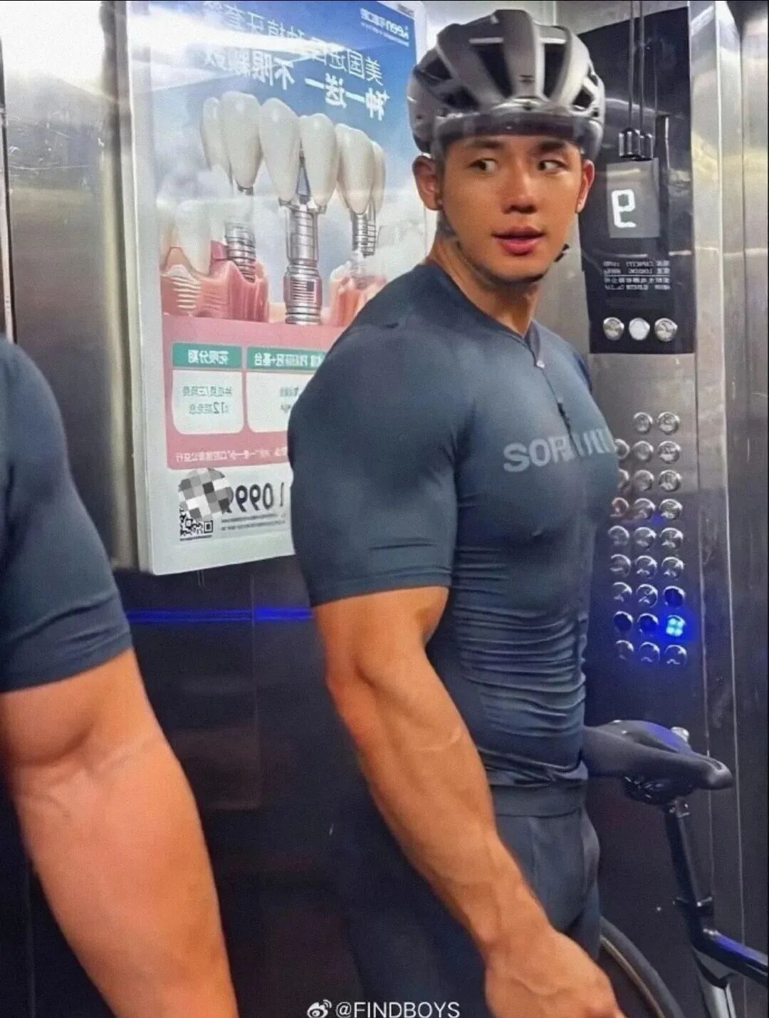 山东 188 黑皮肌肉壮汉，这荷尔蒙天花板身材，实力惊人