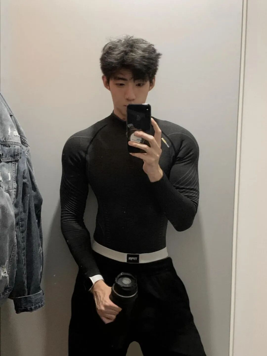 194cm 新疆体育生男高,这颜值和身材都好可! 194cm 新疆体育生男高,这颜值和身材都好可!
