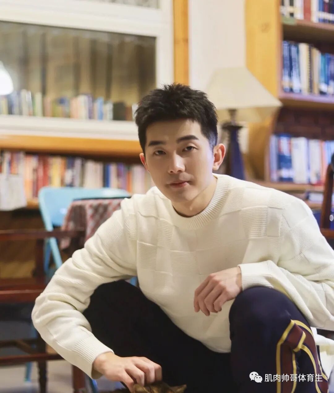 是你喜欢的小虎牙吗？成都暖男范儿的帅哥