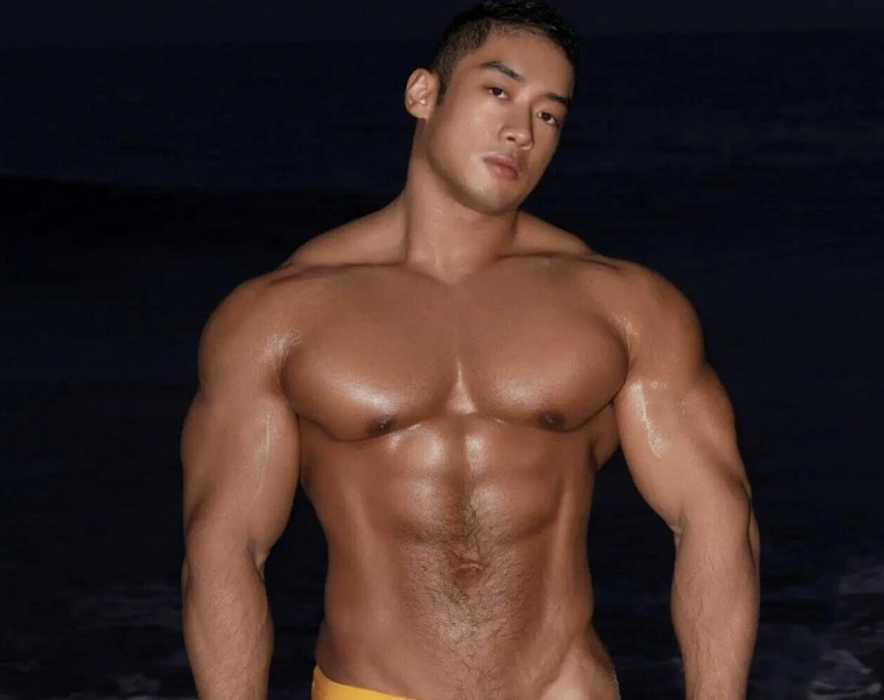 真·筋肉海王 海水浸湿的超壮胸肌 腹毛浓郁黑皮猛男