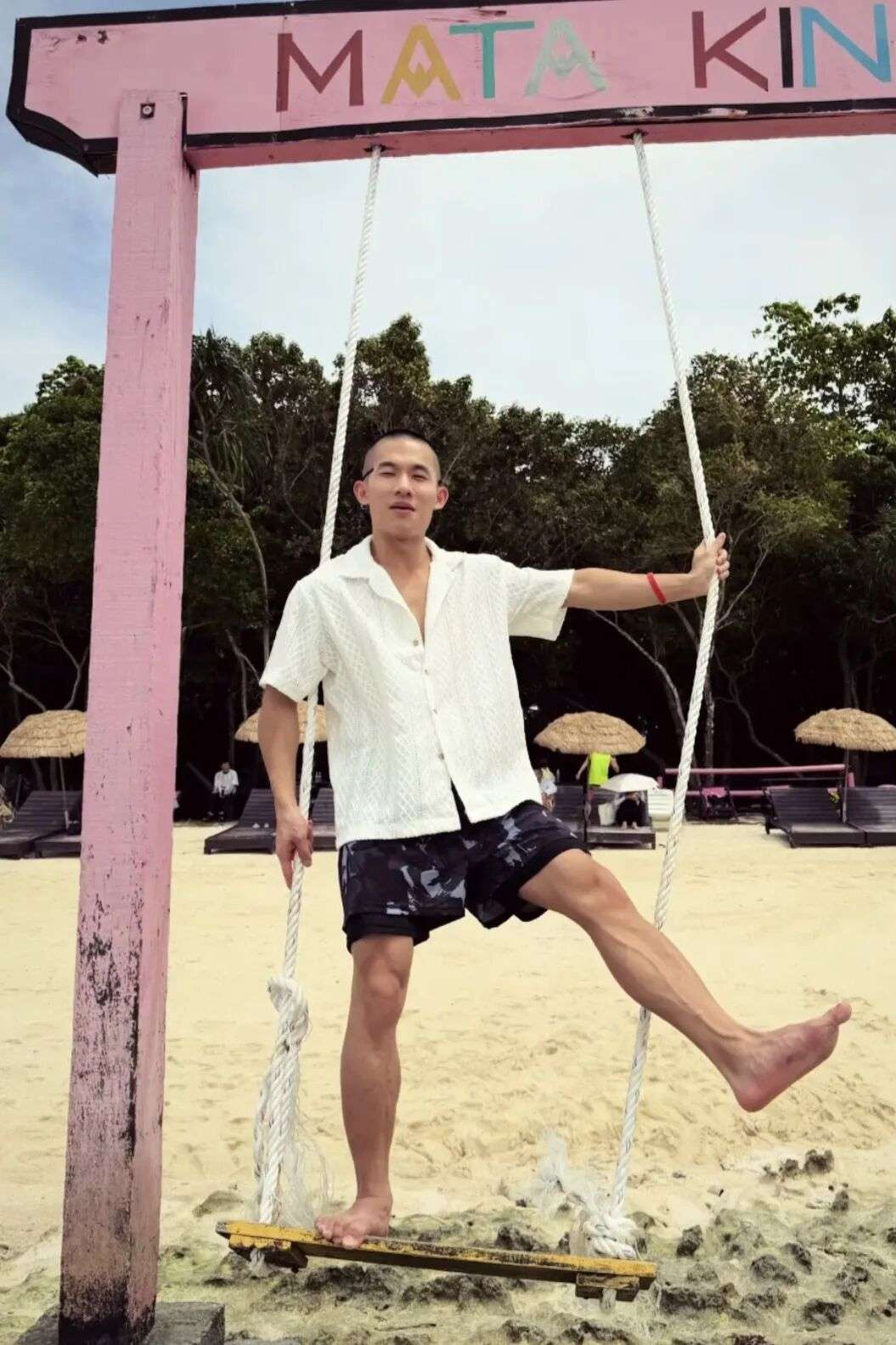 最受 G 圈喜欢的 X 痞帅博主出炉，他是下一个包晗吗？