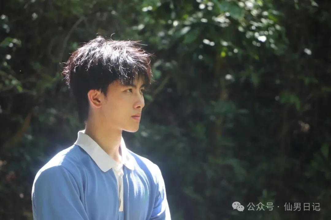 图片[2]-190cm体育生男大，06年的钻石腹肌质量太高了！-潮男潮北-潮男潮北